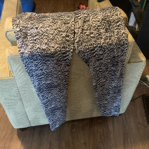 Women super soft stretch pants. - Picture 4 of 8